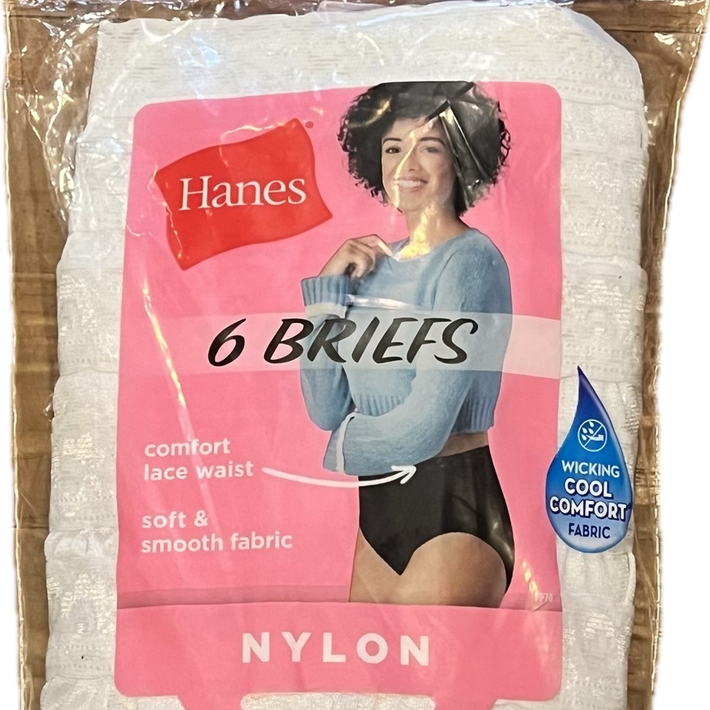 Hanes Women’s size 8 tagless nylon briefs 6 pairs